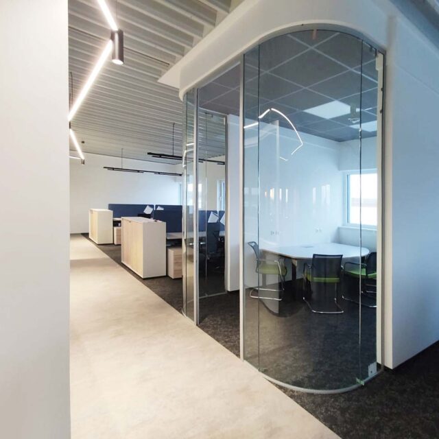 Gasperlmair Office 1 Rundglas